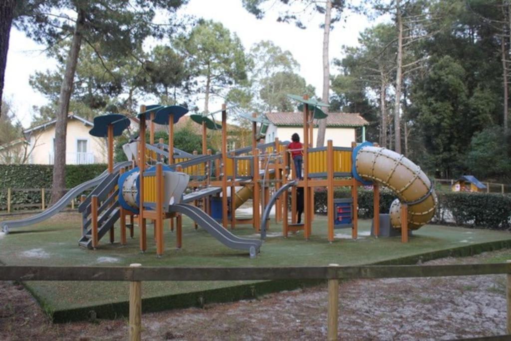 Appart' Dans Les Pins, Ocean, Lac, Piscine Lacanau Exterior foto